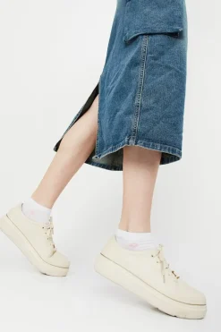 White & Pink Heart Sneakers – Sweet Style with Everyday Comfort